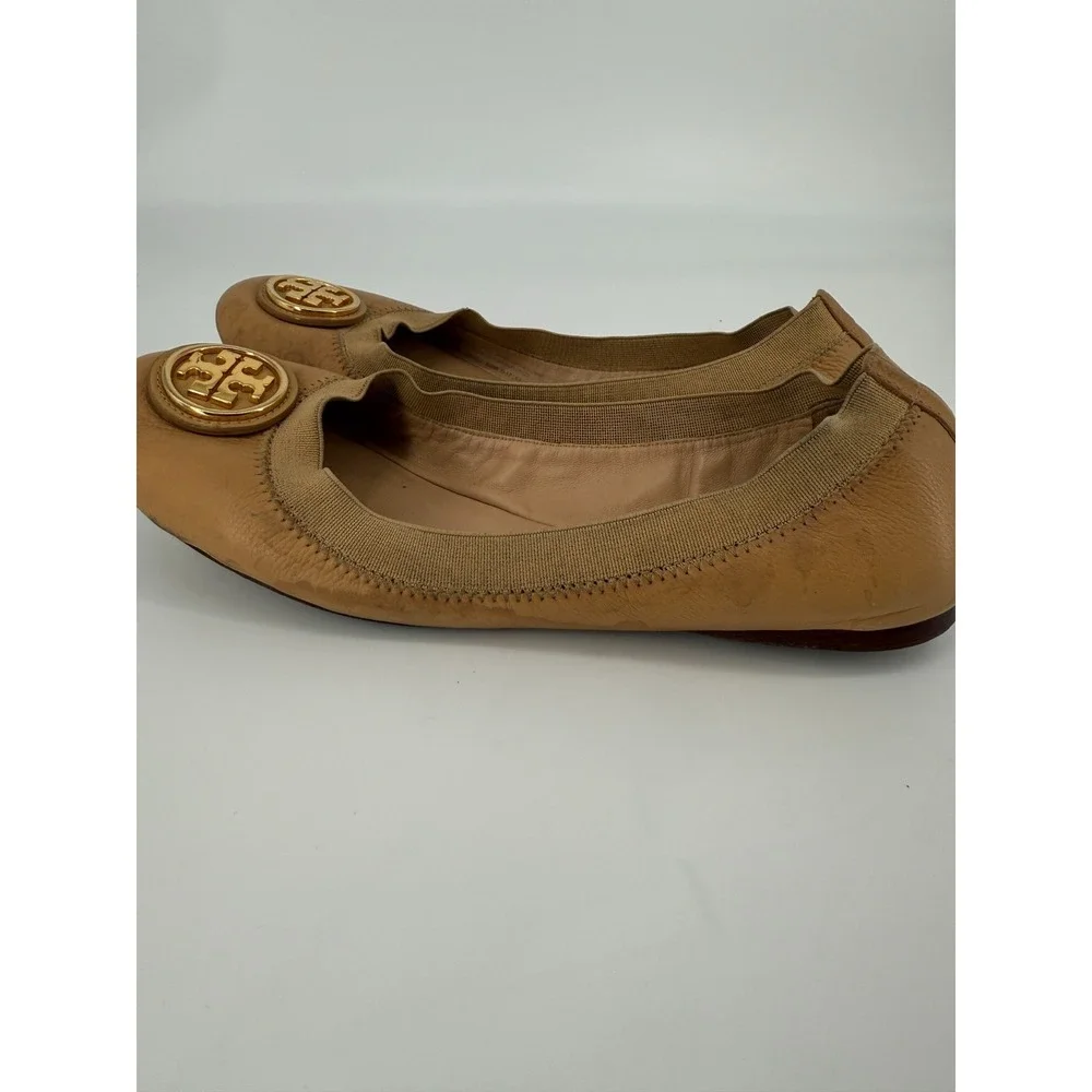 Tory Burch Reva Ballet Flats Size 7.5M Tan Leather Gold Logo Classic Preppy Chic